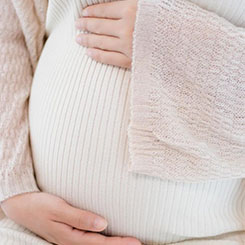 王乐所在的机构➿🔉，投资决策时间🆔需要四个至😝六个月，这个速度😟在人民币机构里🥌🕋巴中代孕